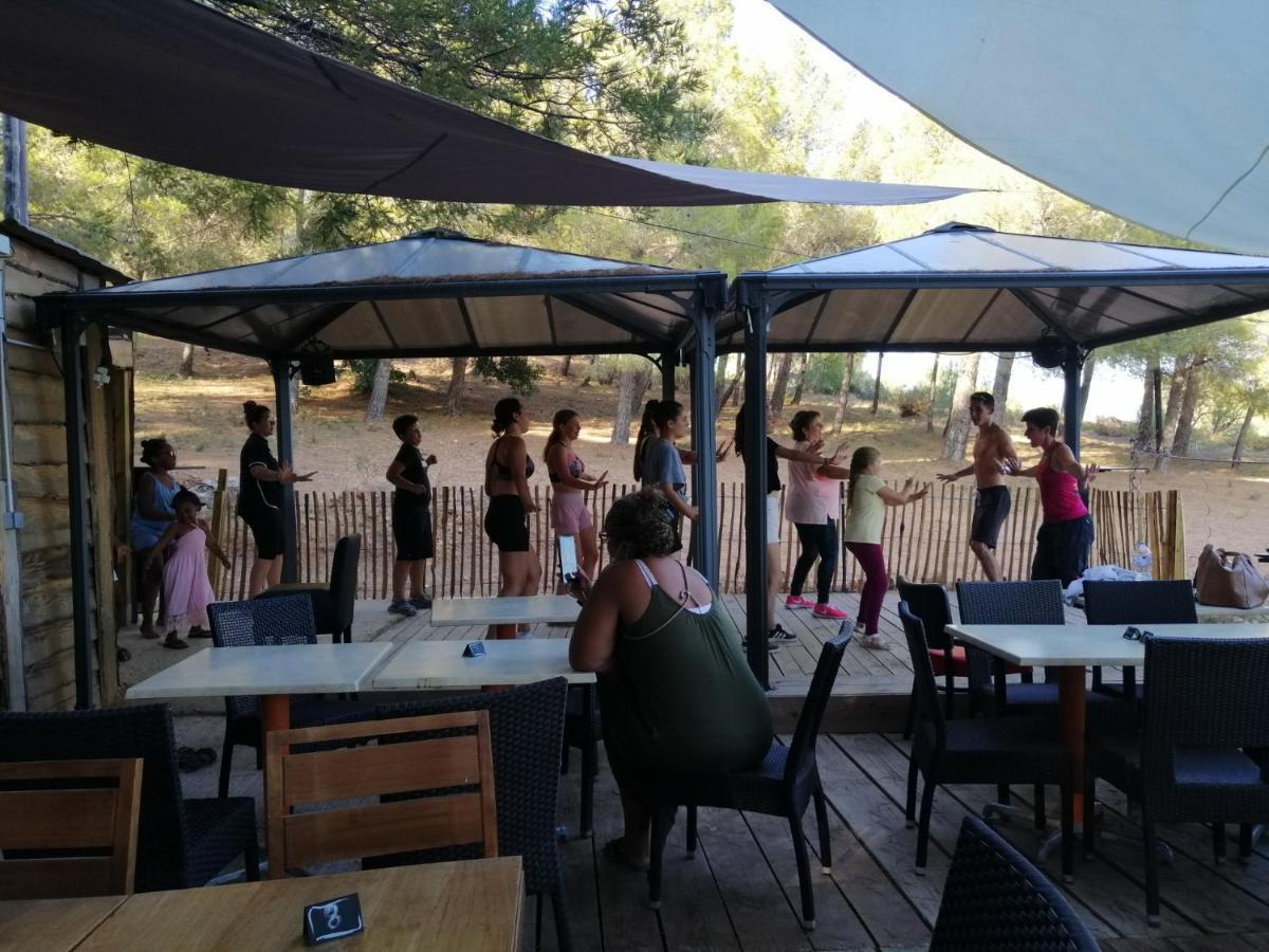 Camping Le Bois De Pins แซลส์เลอชาโต ภายนอก รูปภาพ