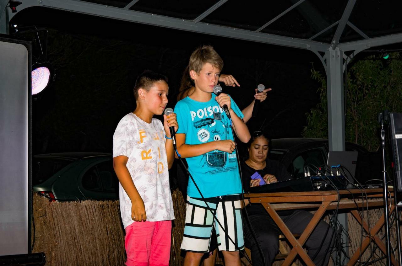 Camping Le Bois De Pins แซลส์เลอชาโต ภายนอก รูปภาพ